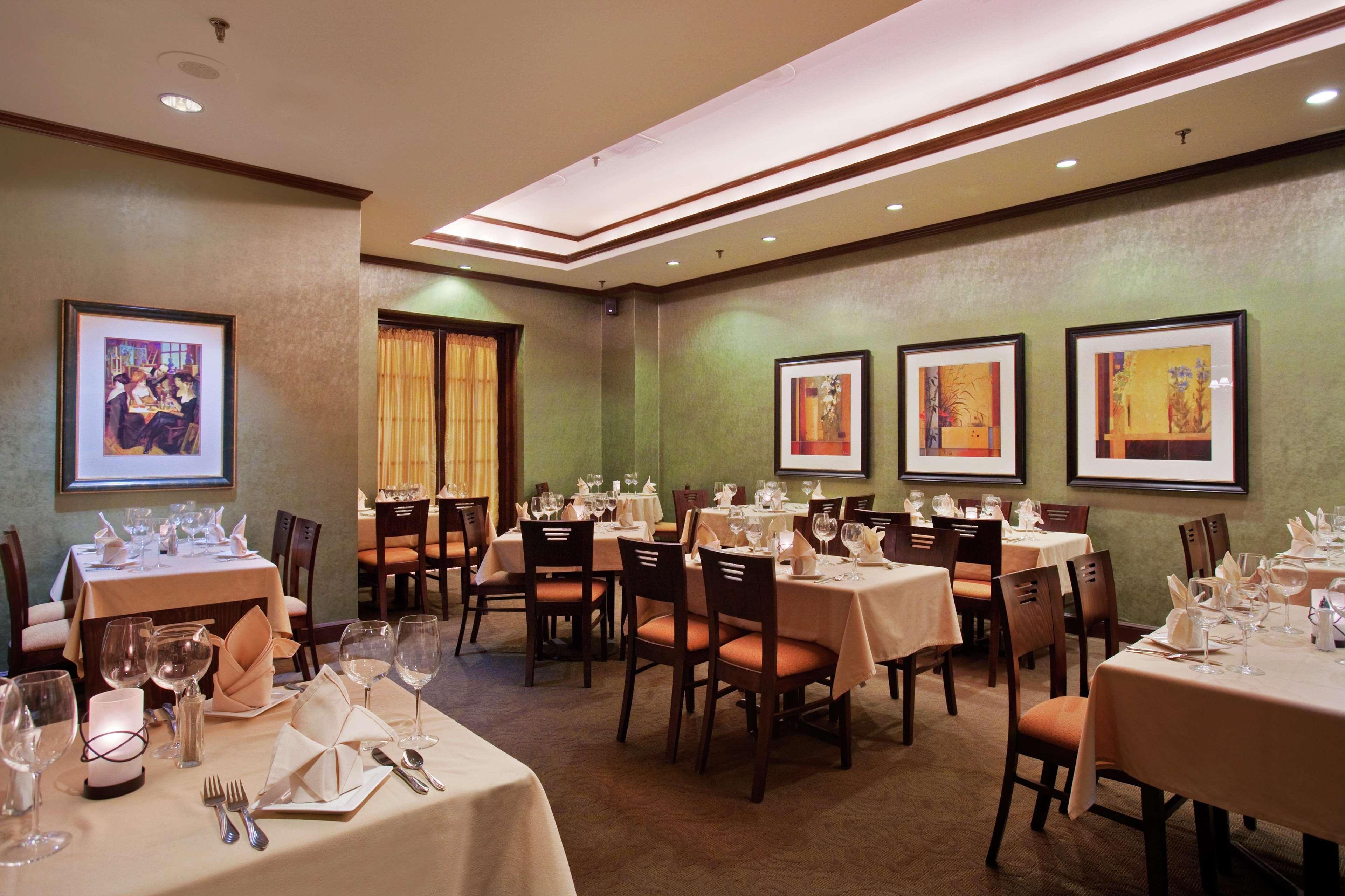 Hilton Fort Wayne At The Grand Wayne Convention Center (Adults Only) Restaurant billede