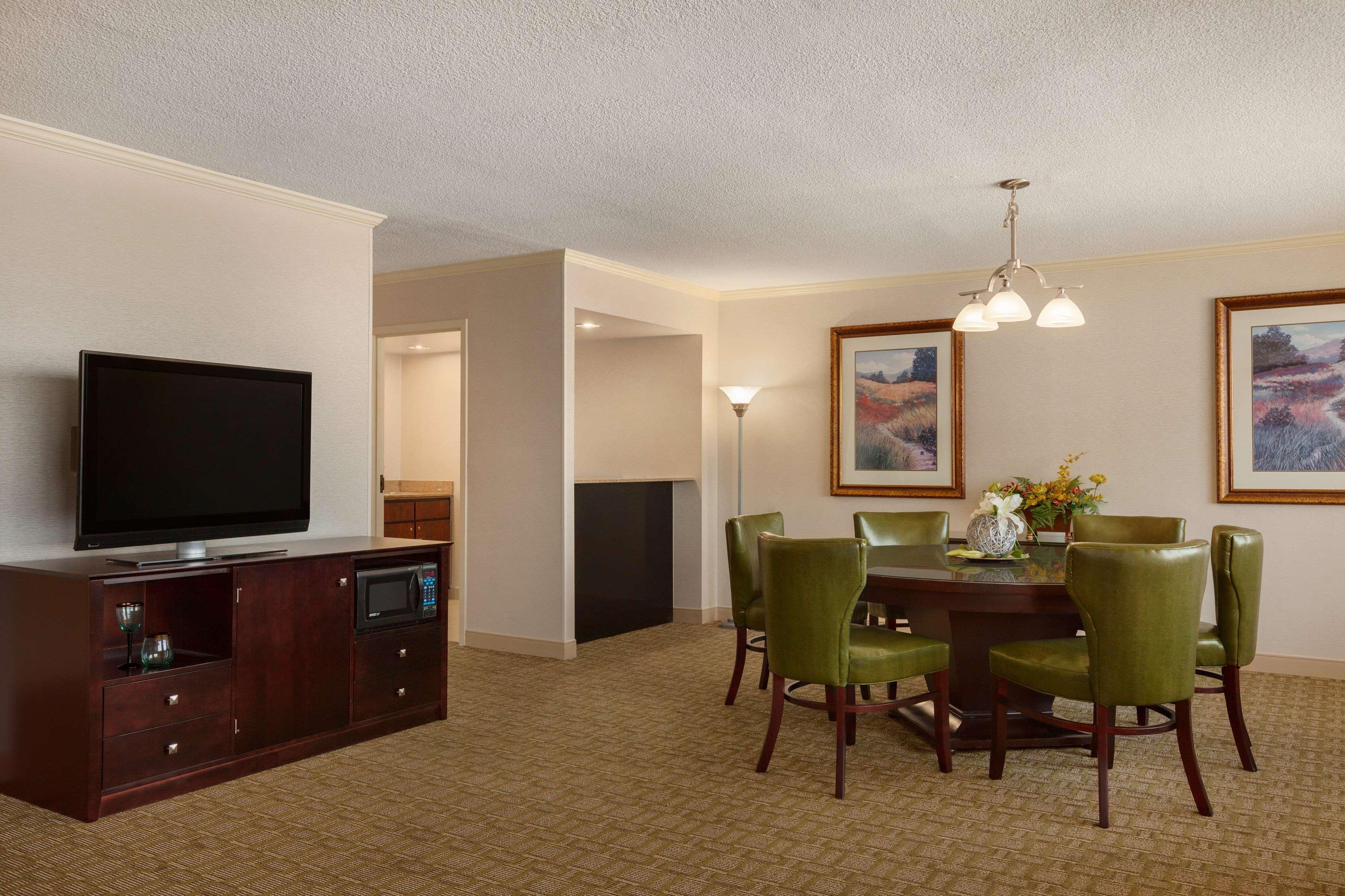 Hilton Fort Wayne At The Grand Wayne Convention Center (Adults Only) Eksteriør billede