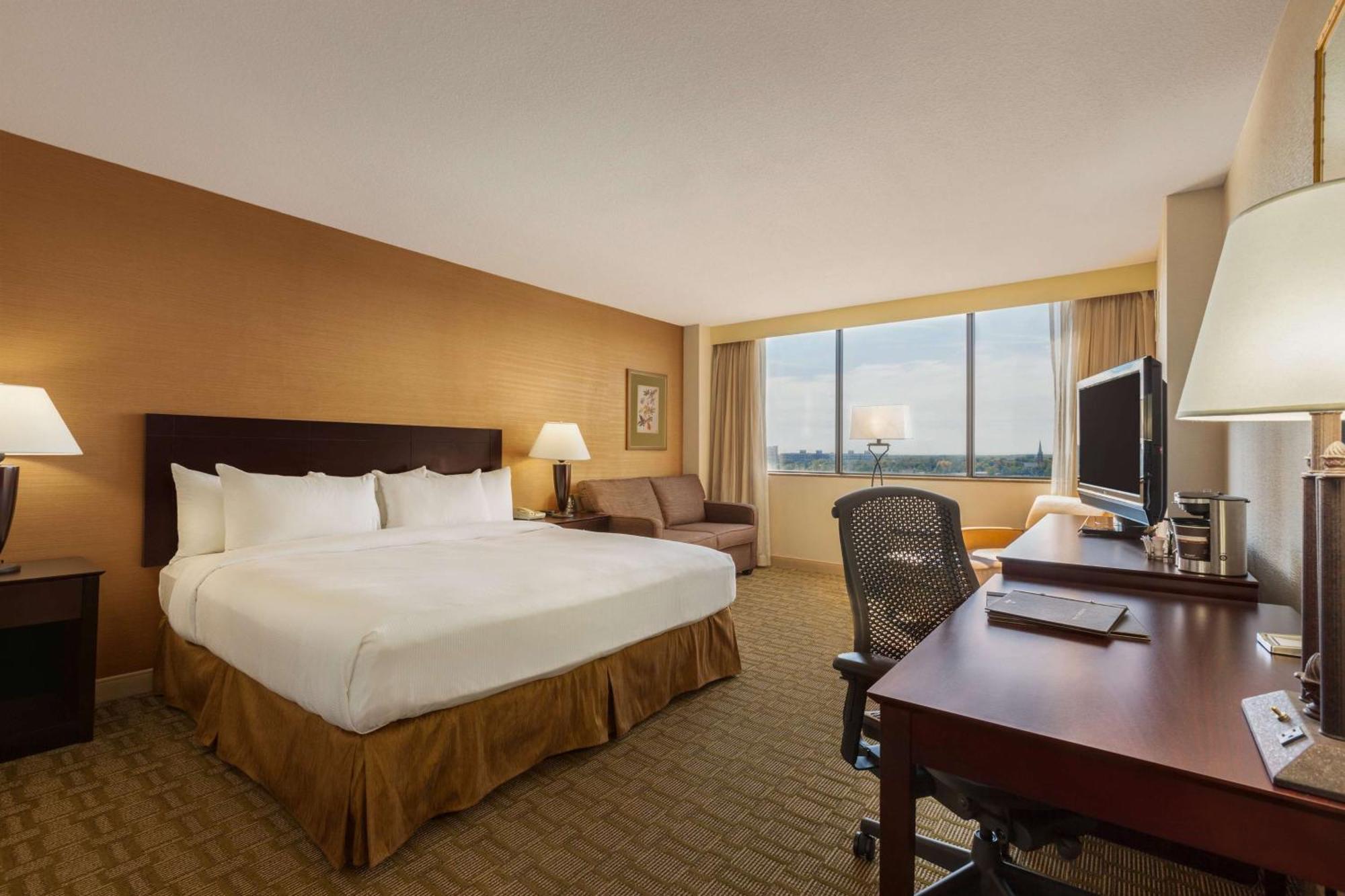 Hilton Fort Wayne At The Grand Wayne Convention Center (Adults Only) Eksteriør billede