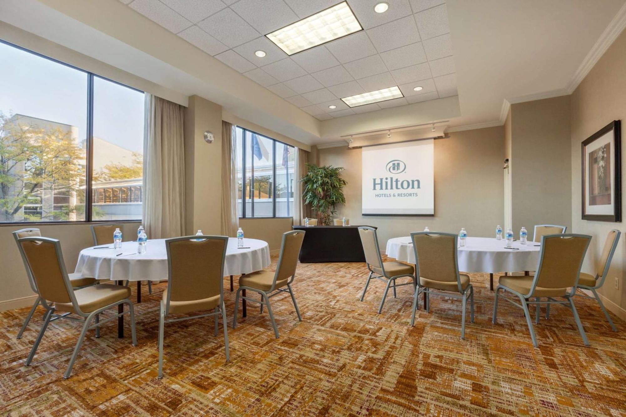 Hilton Fort Wayne At The Grand Wayne Convention Center (Adults Only) Eksteriør billede